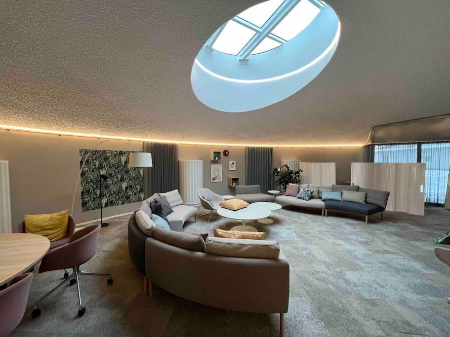 Brand New Modern Condo Built-In Mall Of Tripla Helsinki Bagian luar foto