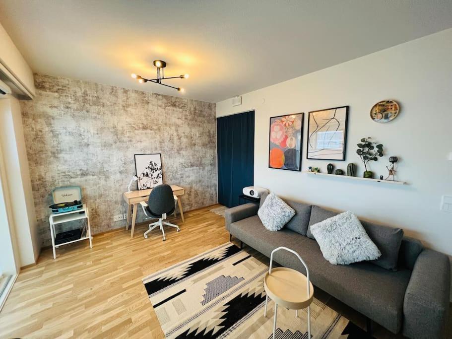Brand New Modern Condo Built-In Mall Of Tripla Helsinki Bagian luar foto